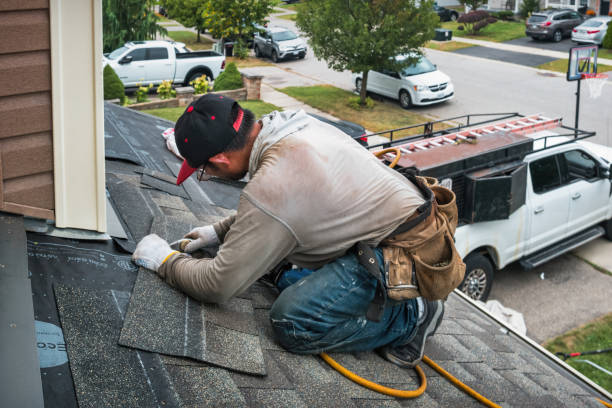 Professional Flat Roof Repair technician working in Willernie, MN